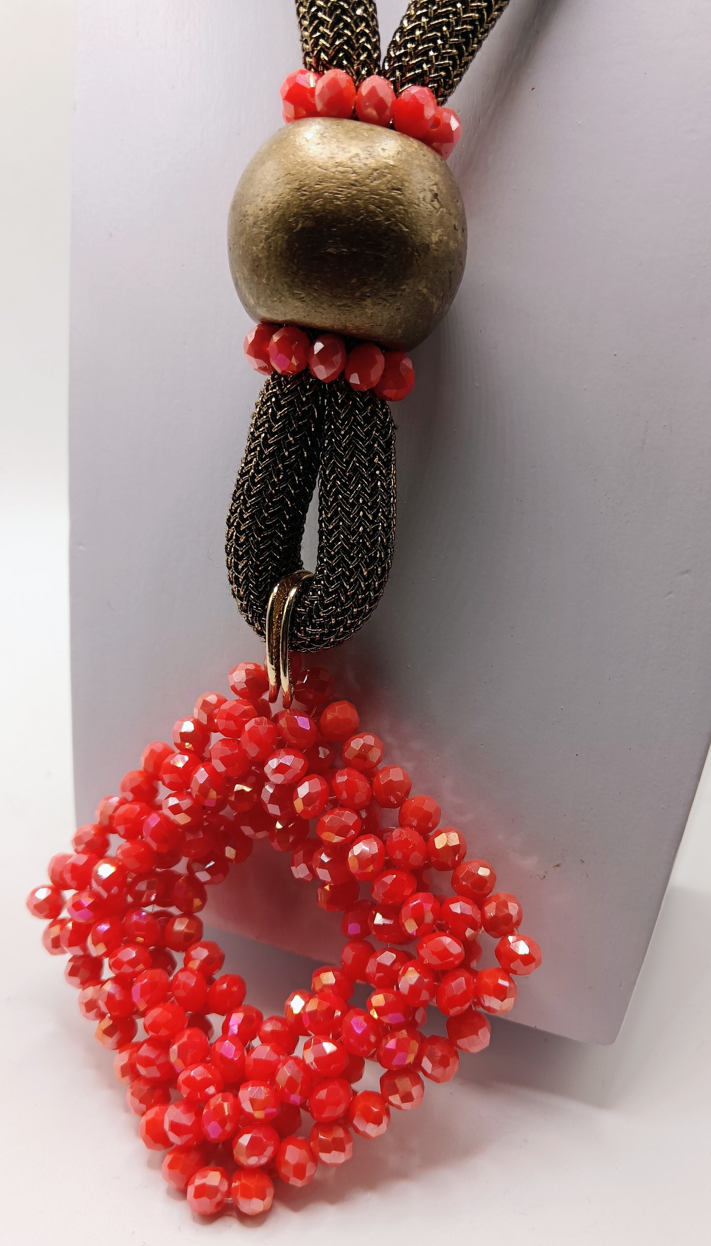 Collana lunga con rombo in critallo