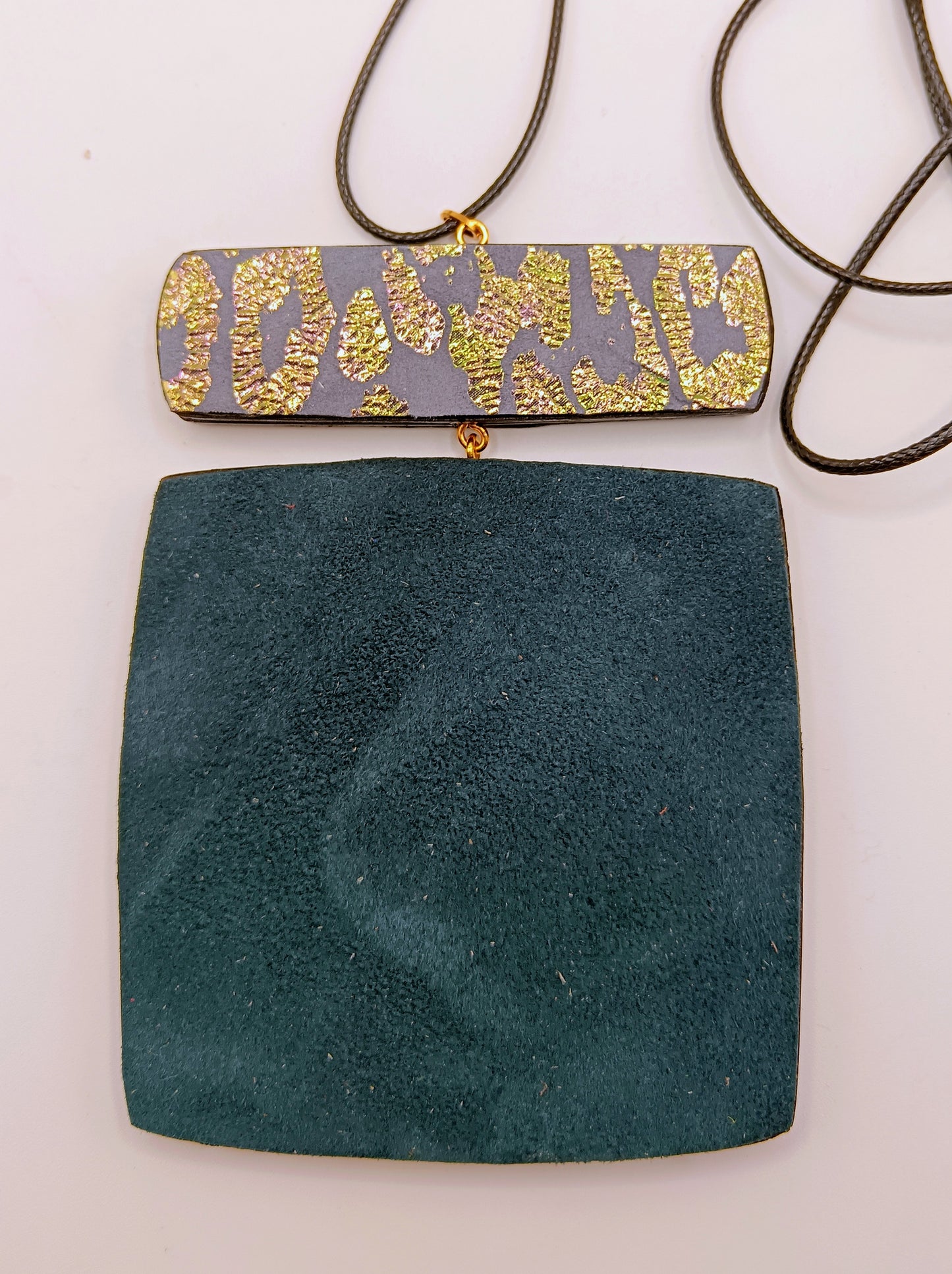 Collana lunga con pendente